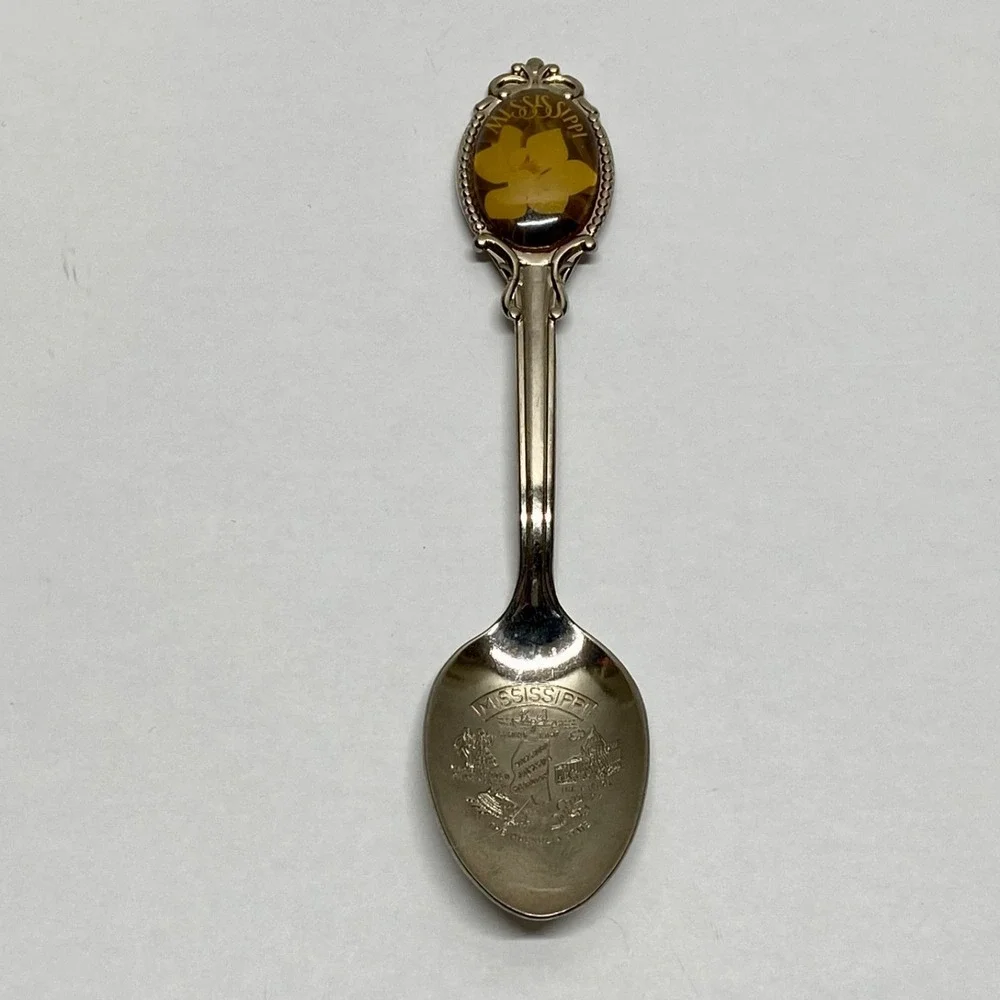 Vintage Mississippi Travel Souvenir Magnolia Silvertone Collectible‎ Spoon 4.5